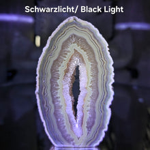 Lade das Bild in den Galerie-Viewer, Achat mit Druse (einseitig poliert)

