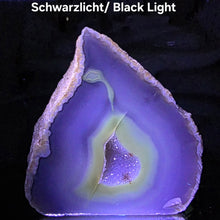 Lade das Bild in den Galerie-Viewer, Achat mit Druse (einseitig poliert)
