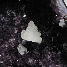 Lade das Bild in den Galerie-Viewer, Amethyst Kathedrale mit Calcit
