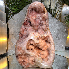 Lade das Bild in den Galerie-Viewer, XL Pink Amethyst Freeform
