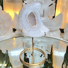 Lade das Bild in den Galerie-Viewer, Achat Mond mit Stand
