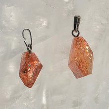 Lade das Bild in den Galerie-Viewer, Kettenanhänger Sonnenstein Silber Variation
