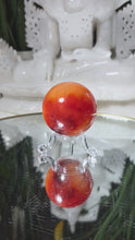 Laden und Abspielen von Videos im Galerie-Viewer, Karneol Kugel mit Stand
