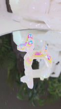 Laden und Abspielen von Videos im Galerie-Viewer, Rosenquarz Luftballon Hund mit Aura Beschichtung
