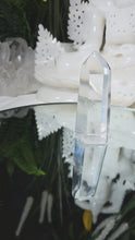 Laden und Abspielen von Videos im Galerie-Viewer, High Quality Bergkristall Turm

