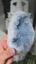 Laden und Abspielen von Videos im Galerie-Viewer, Coelestin Cluster Geode
