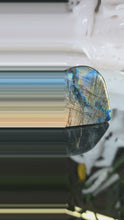 Laden und Abspielen von Videos im Galerie-Viewer, High Quality Labradorit Freeform
