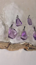 Laden und Abspielen von Videos im Galerie-Viewer, Kettenanhänger Amethyst Silber Variation
