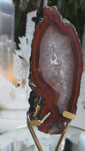 Laden und Abspielen von Videos im Galerie-Viewer, Achat mit Druzy auf Stand
