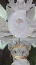 Laden und Abspielen von Videos im Galerie-Viewer, Achat Druzy Mond auf Stand
