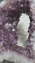 Laden und Abspielen von Videos im Galerie-Viewer, Großes Amethyst Portal selbststehend
