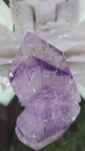 Laden und Abspielen von Videos im Galerie-Viewer, Amethyst Freeform mit Phantom
