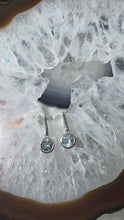 Laden und Abspielen von Videos im Galerie-Viewer, Ohrringe Aquamarin facettiert Silber
