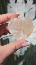 Laden und Abspielen von Videos im Galerie-Viewer, Flowerachat Herz Schale
