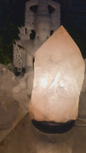 Laden und Abspielen von Videos im Galerie-Viewer, Kristall-Lampe Rosenquarz
