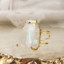 Lade das Bild in den Galerie-Viewer, Ring Bergkristall Cluster mit Aura Gold
